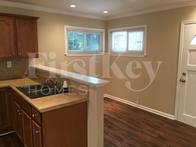 Photo - 3393 Woods Dr