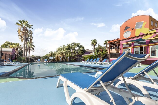 ¡Piscina comunitaria - Metropolis Apartments