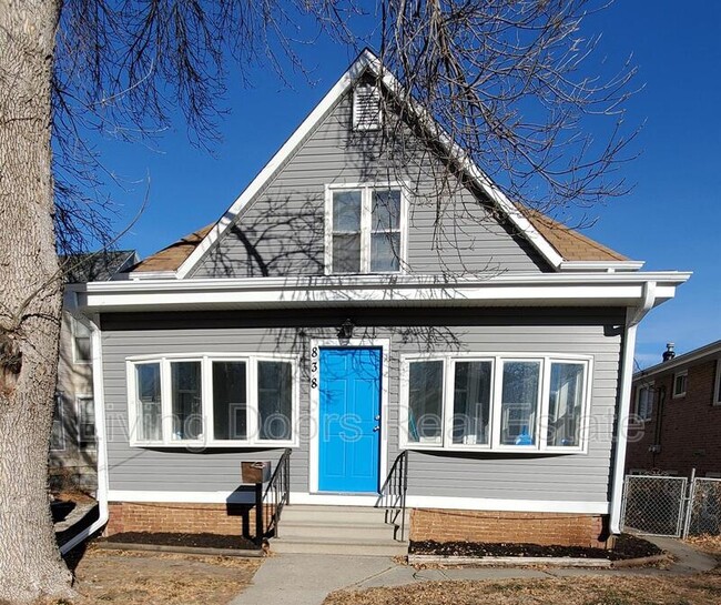 Building Photo - 838 F St