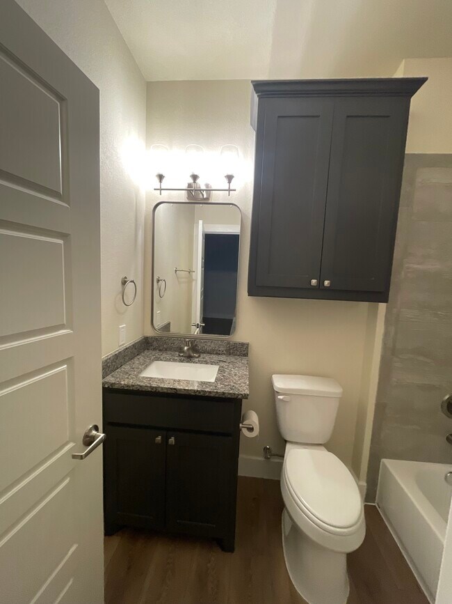 406 Alvarado St Unit 4
