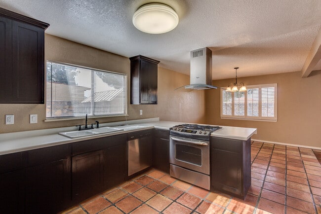 Photo - Upper Valley of West El Paso Rental Home