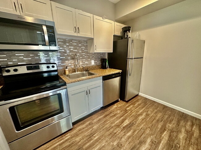 Photo - Two Bedroom Apartment in the Heart of the Bluffton Promenade! Unit #201