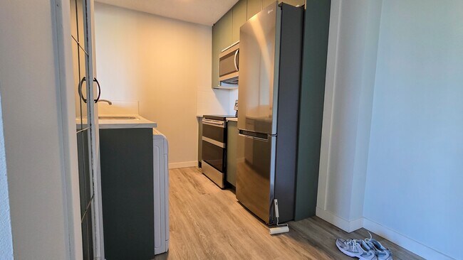 Photo - 314-314 14 St NW Unit 305