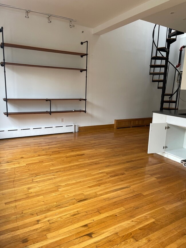Building Photo - 477 St Marks Pl Rental