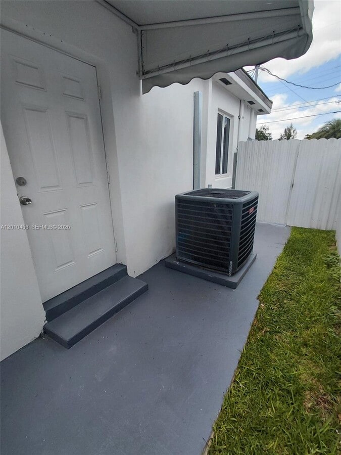 Photo - 7555 SW 28th Street Rd