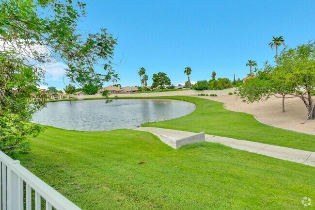 Building Photo - Beautiful 3 bedroom, 2 bath in great Mesa ... Rental
