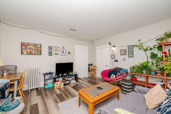 Photo - 26 Cushing St Unit B