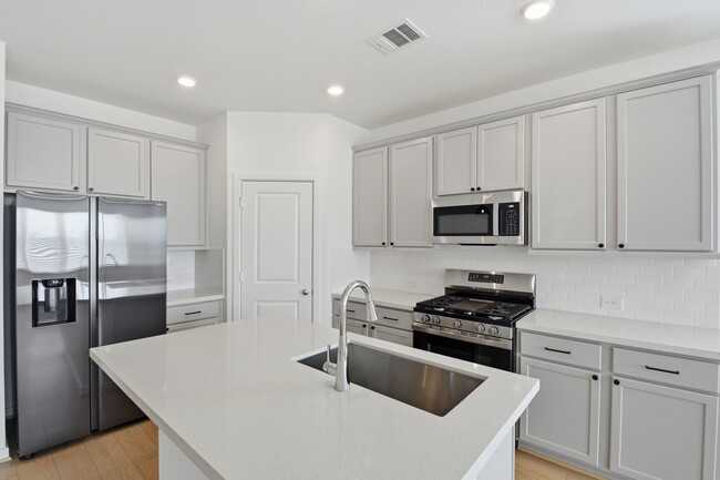 Photo - 21535 Banpo Bend Drive