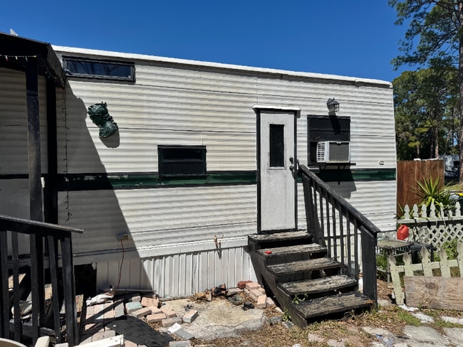 Photo - 4115 Aurora Rd