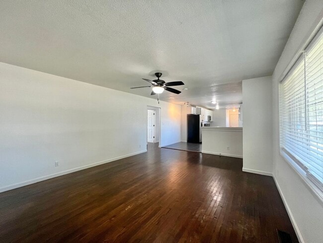 4206 Onyx Ave