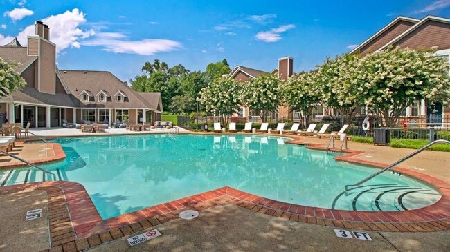 Interior Photo - Hamptons at Woodland Pointe Rental