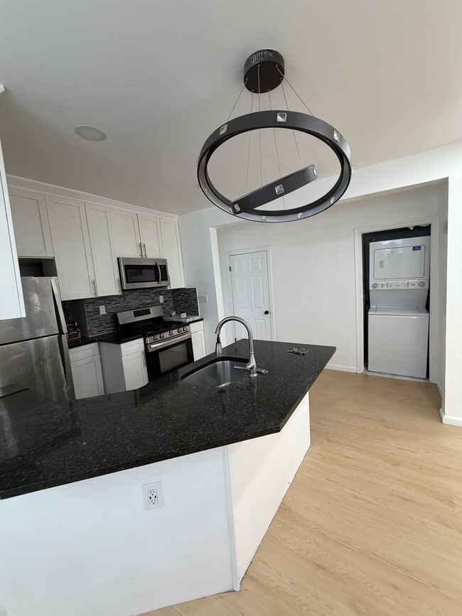 Photo - 197 S 11th St Unit 3