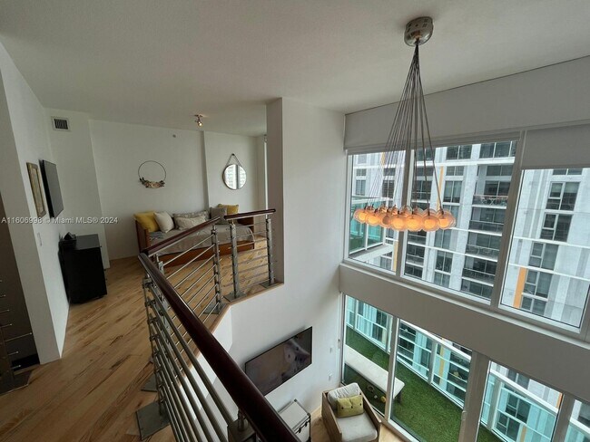 Photo - 41 SE 5th St Unidad 1410