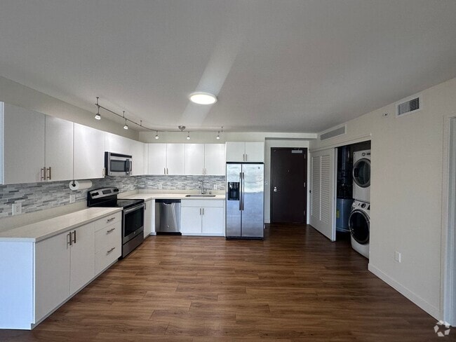Building Photo - 888 Kapiolani Blvd Unit 2112 Rental