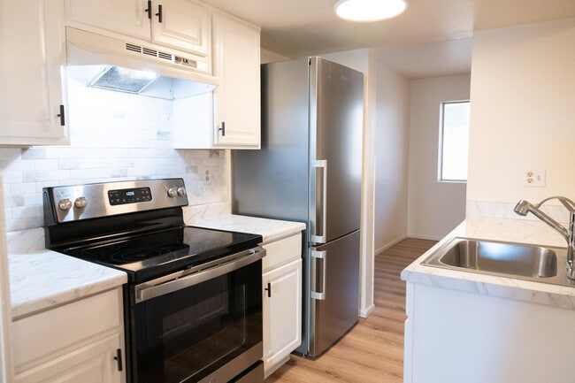 Photo - 12123 W Bell Rd Unit 219