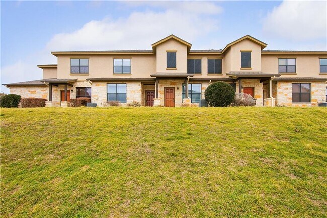 Photo - 2101 Town Centre Dr Condo