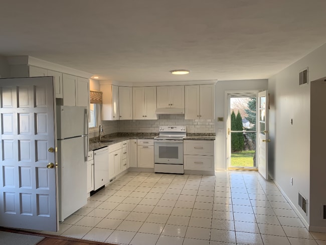 Photo - 14 Ferncrest Dr