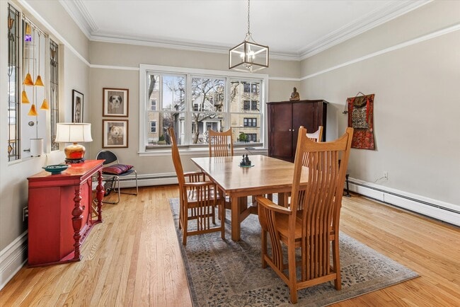 Photo - 3135 N Seminary Ave Unidad 1