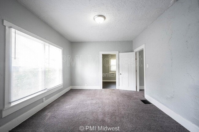 Photo - 1118 King Ave