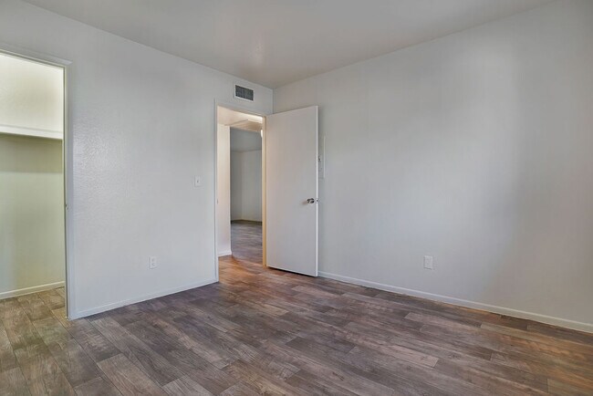 Windrose Villas Apartments