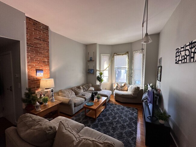 Building Photo - 216 Columbia St Unit #218 Rental