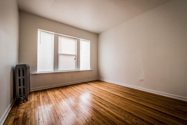 Grand Crossing Apartments