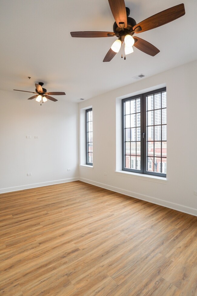 Photo - 3160 N Broadway Unit 402