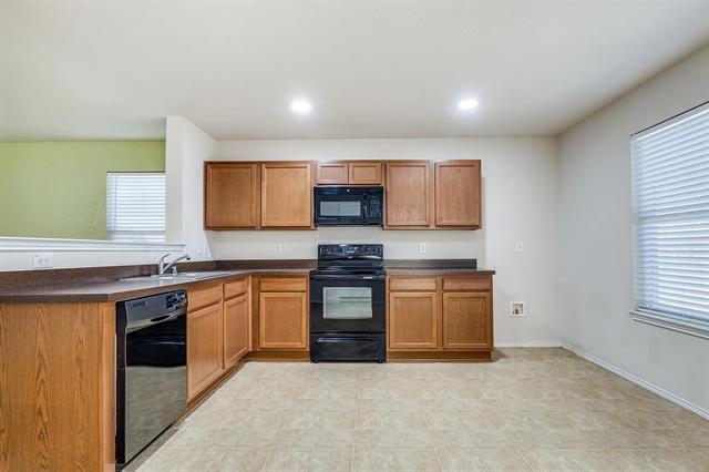 Photo - 16504 Cowboy Trail