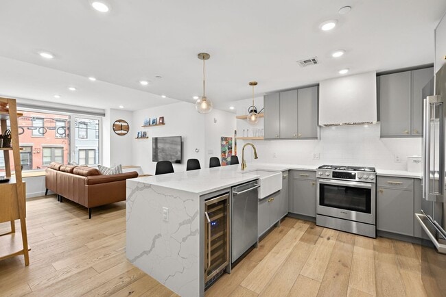 Photo - 830 Park Ave Unidad # 201