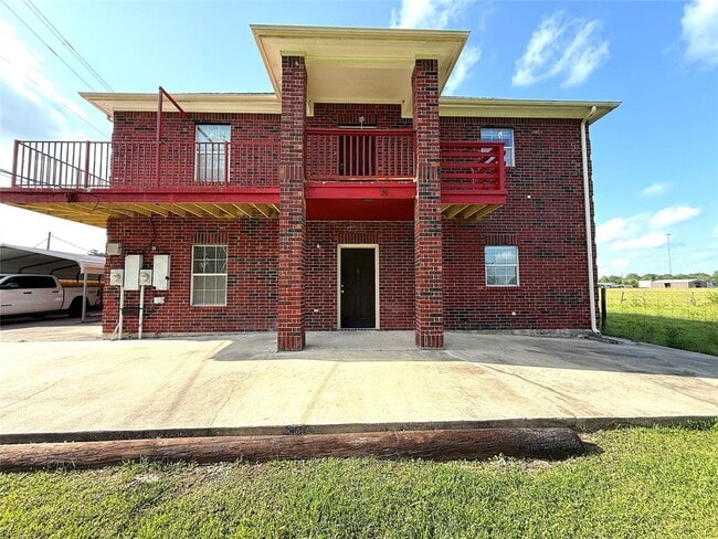 Photo - 46410 Interstate 10 House