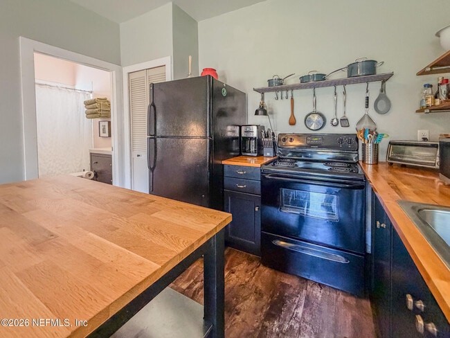 Photo - 3885 Valencia Rd