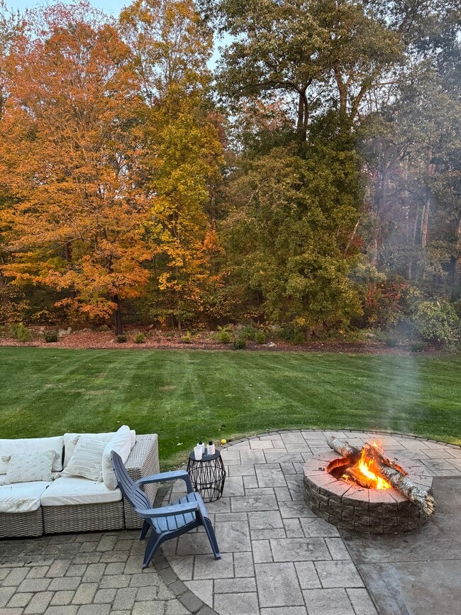 Photo - 4 Hinman Meadow Rd