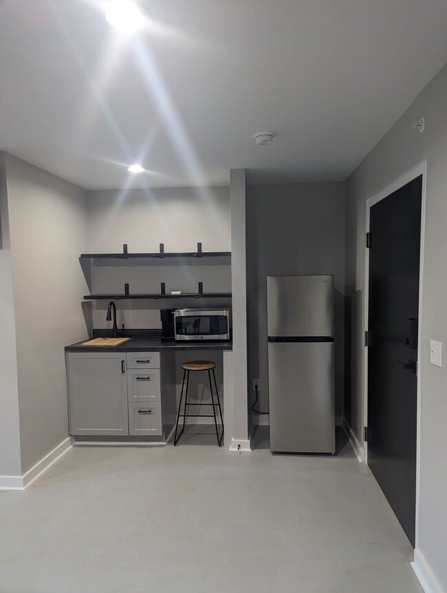 Photo - VELO - Waller Avenue