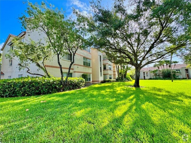 Building Photo - 3360 Pinewalk Dr N Unit 1312 Rental