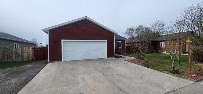 Photo - 468 N River Rock Dr House