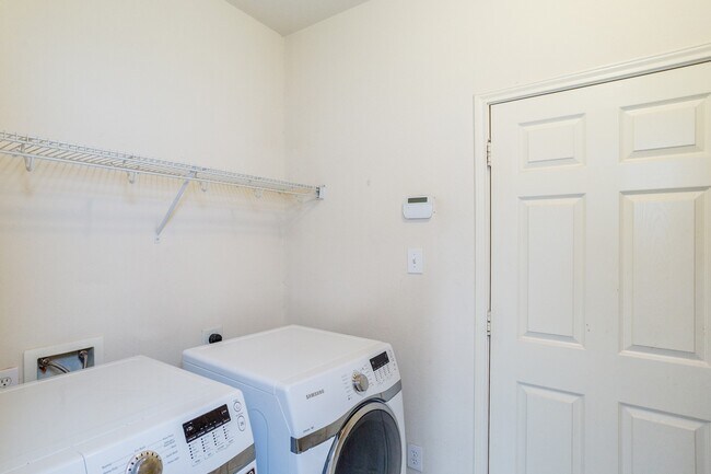 Photo - 2111 Castle Gardens Ln