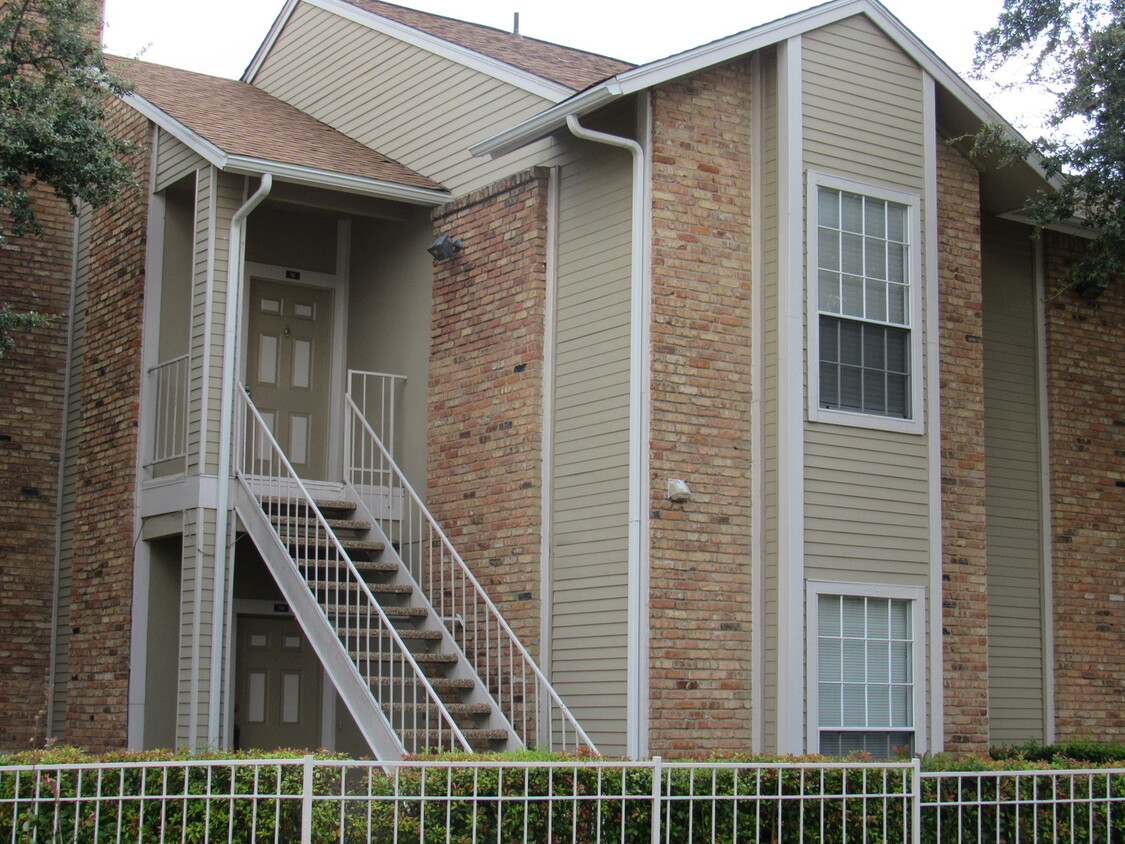 BEST KEPT SECRET IN LAKE HIGHLANDS! - BEST KEPT SECRET IN LAKE HIGHLANDS!