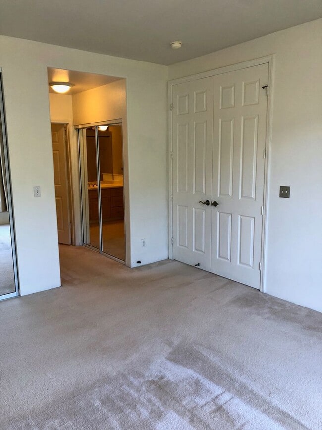 Photo - Large 2bd/2ba/2pkg in Terraces of Launani Valley