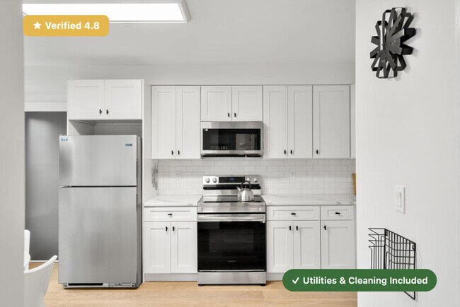 Photo - Furnished Bedroom with Private Ensuite Bath in Brighton!