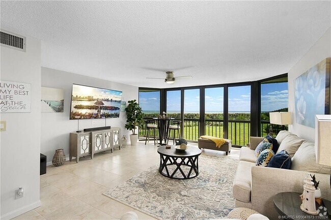 Building Photo - 9550 S Ocean Dr Unit 206 Rental