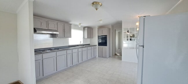 Photo - 207 Princeton Rd