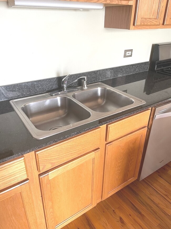 Photo - 41 E 8th St Unit 1304