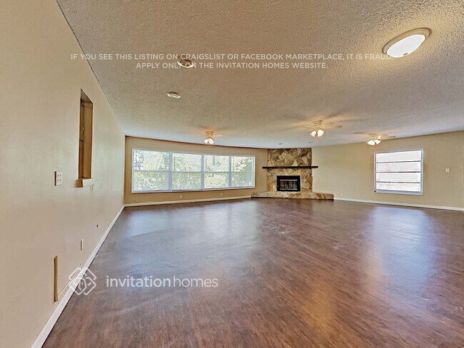 Photo - 11577 Pine St