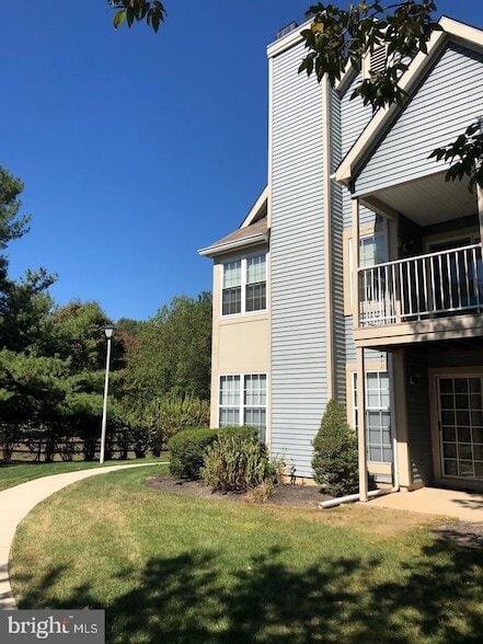 Photo - 237 Andover Pl