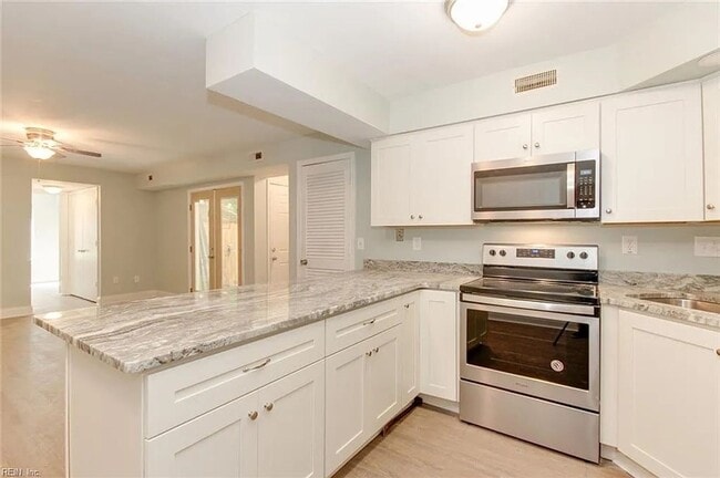 Building Photo - 2 Bed Beach Property For Rent Rental