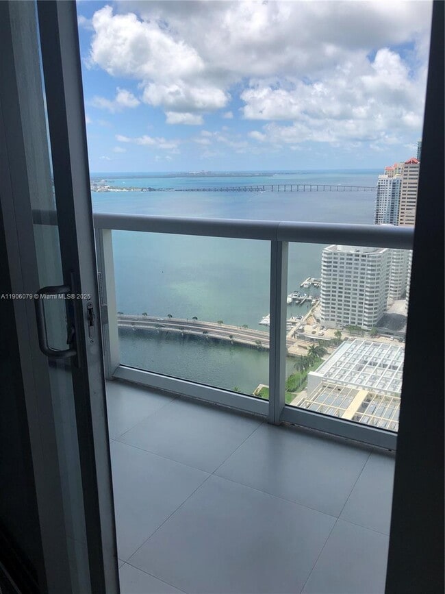 Photo - 495 Brickell Ave Unit 2907