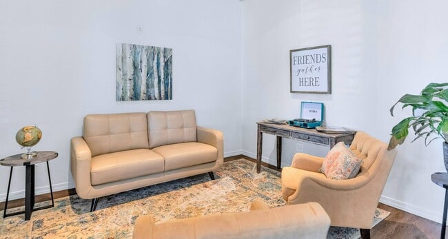 Clubhouse - sitting area