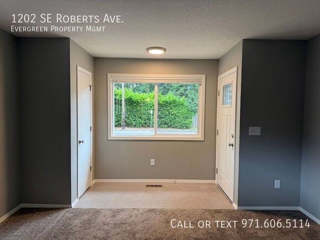 Photo - 1202 SE Roberts Ave
