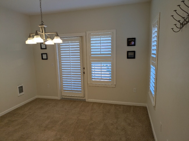 Photo - 10829 NE Red Wing Way Unidad 102