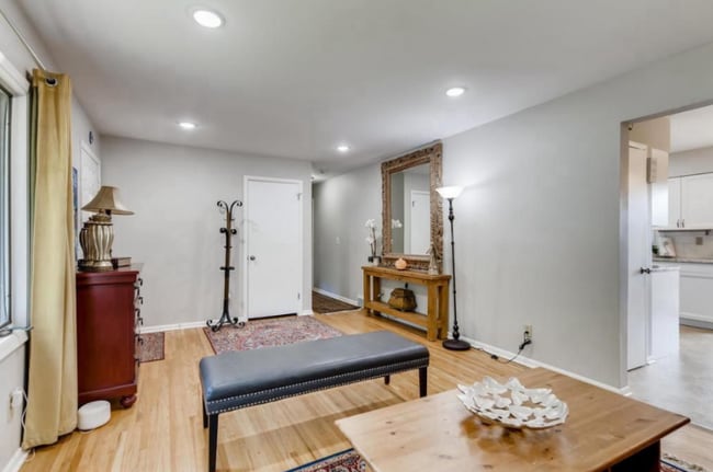 Photo - 2080 Orchard Ln